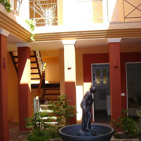 Calle Cuba,83 Nyaraló *