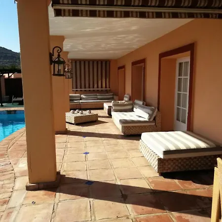 Calle Cuba,83 Nyaraló Estepona